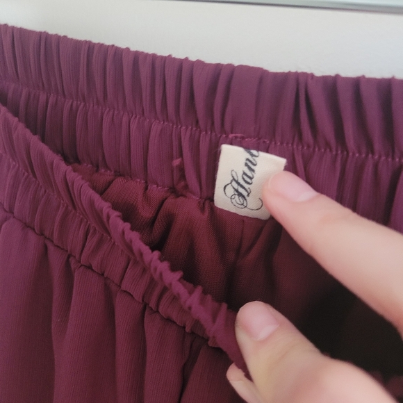 Chiffon Wide-Legged Cropped Pants - Picture 4 of 7